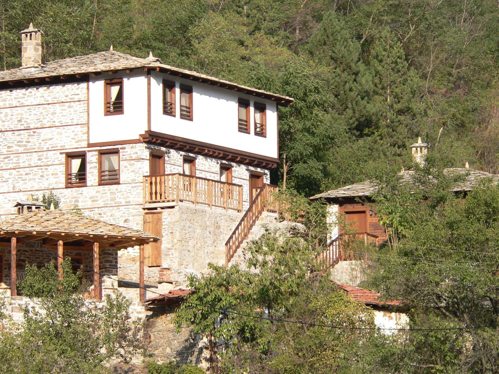 Complex 3* Kosovo